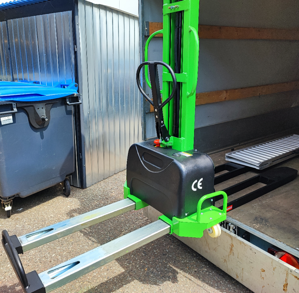 Selbstverladender Mitnahmestapler CDD05 - Elektrisch für 500kg - 1500mm Hubhöhe