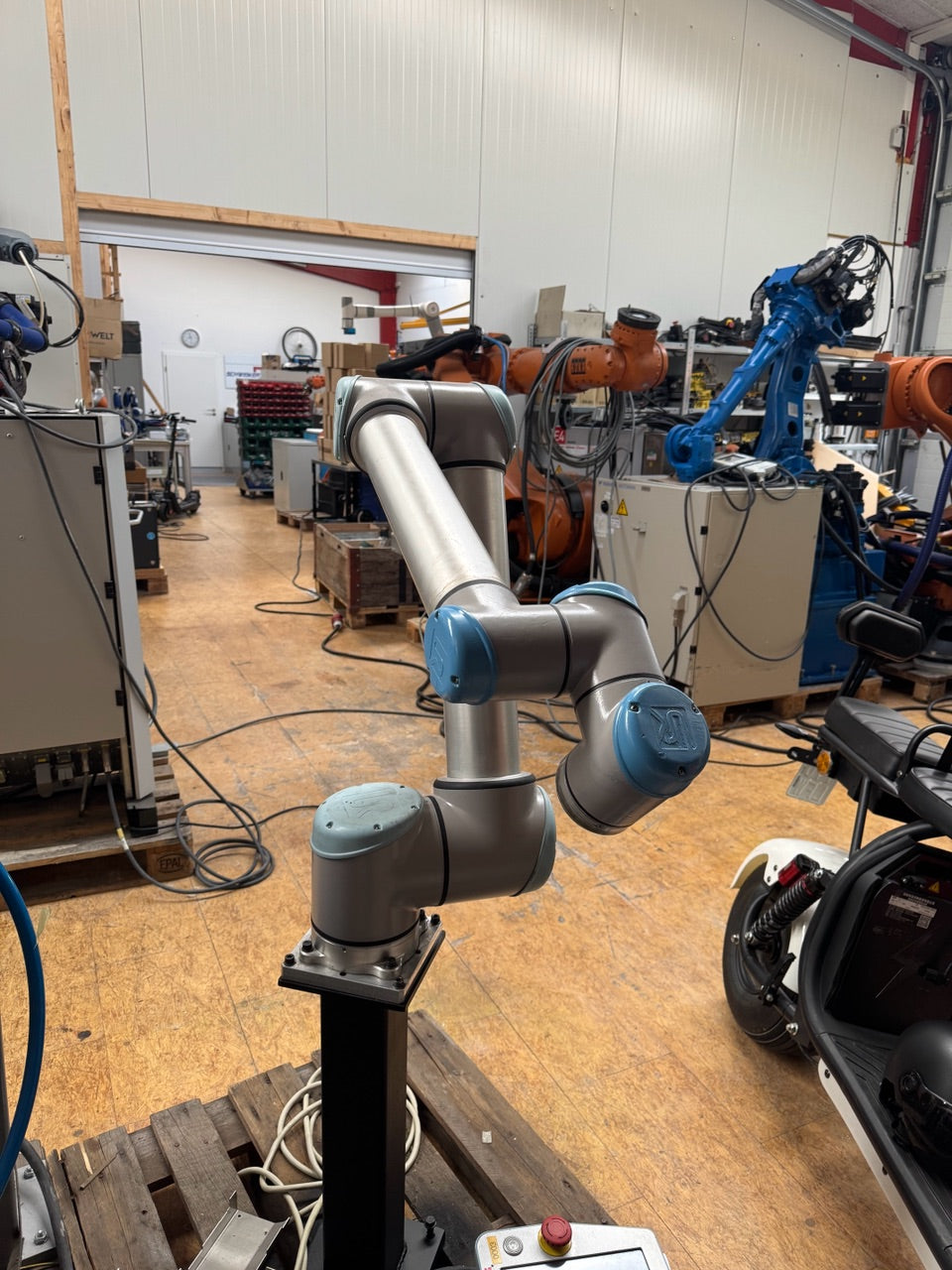 Roboter Cobot Universal Robots UR10 CB3
