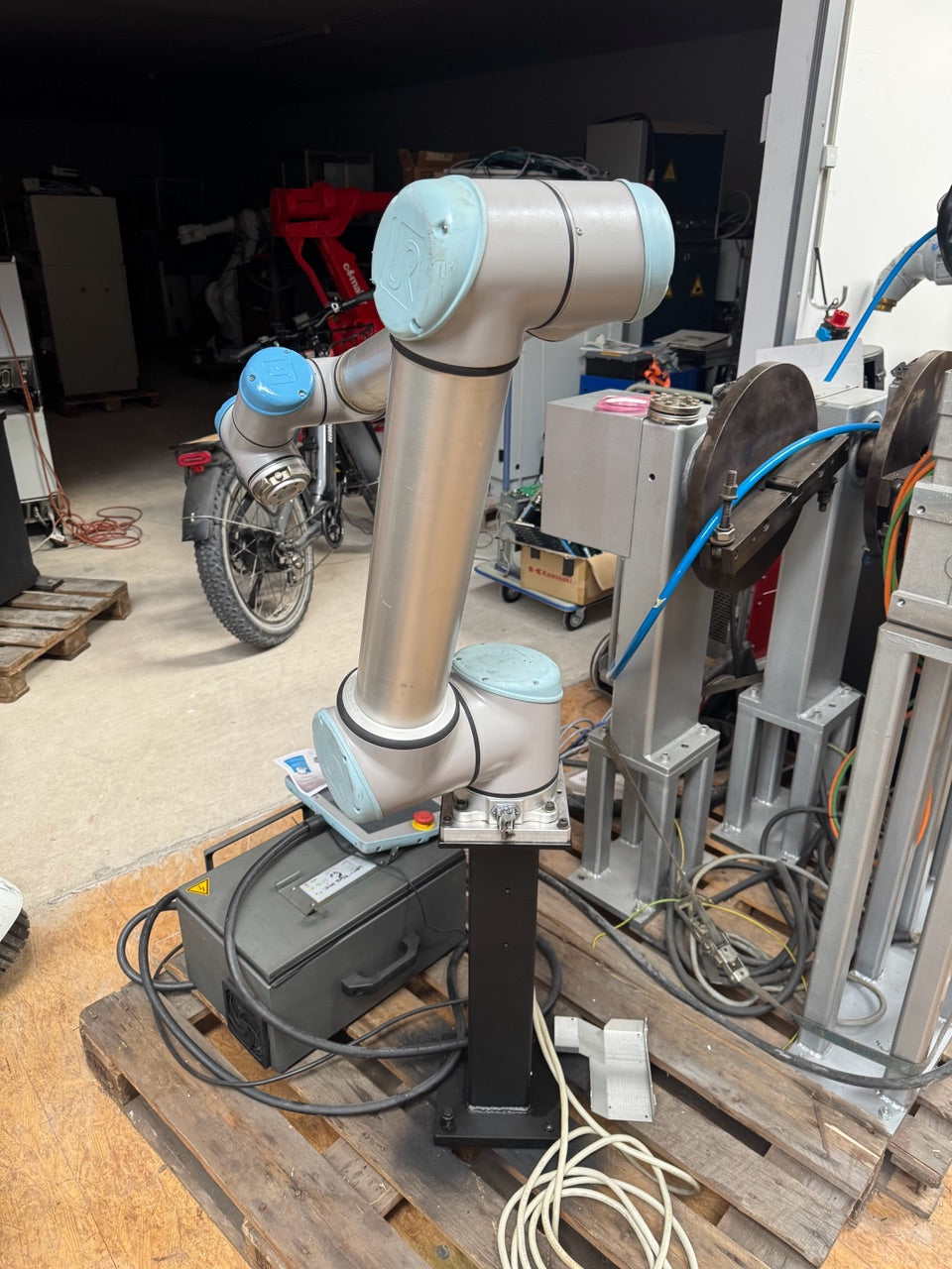 Roboter Cobot Universal Robots UR10 CB3