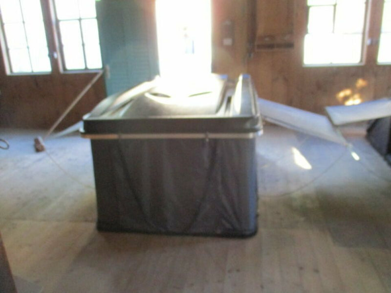 Hartschalen-Autodachzelt 140cm x 215cm neu ab Lager verfügbar