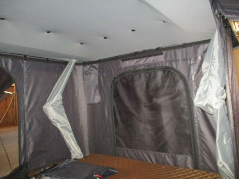 Hartschalen-Autodachzelt 140cm x 215cm neu ab Lager verfügbar