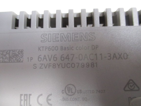 Siemens Simatec Panel Touch Basic color DP 6AV6 647-0AC11-3AX0 (klein)