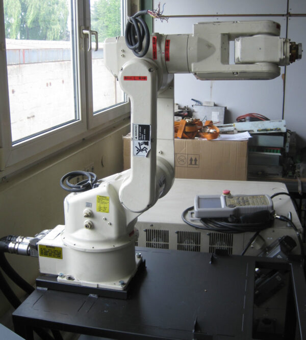 Roboter Yaskawa Motoman YR-SV3-J30 Steuerung: XRC