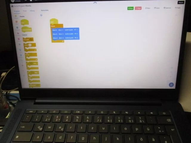 Cobot kollaborativer Roboter Dobot CR5 - Vorführroboter mit Chromebook