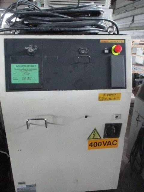 Schaltschrank Fanuc R-J3iB für Roboter R2000