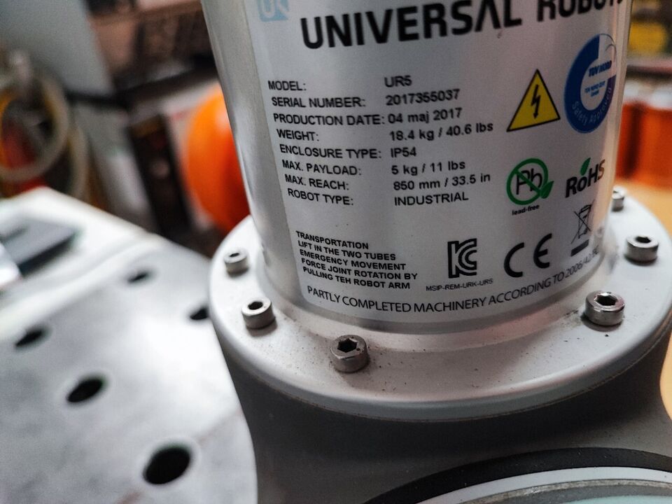 Roboter Universal Robots Cobot UR5 komplett 5/2017 nur ca. 1407 Betriebsstunden