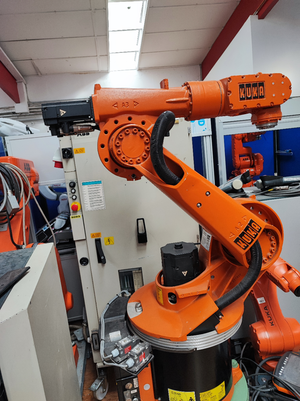 Roboter KUKA KR15/2 - nur Mechanik ZH15-2