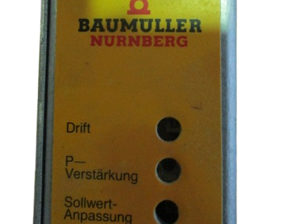 Baumüller/Nürnberg BUS21-30/60-30-004 Stromrichter