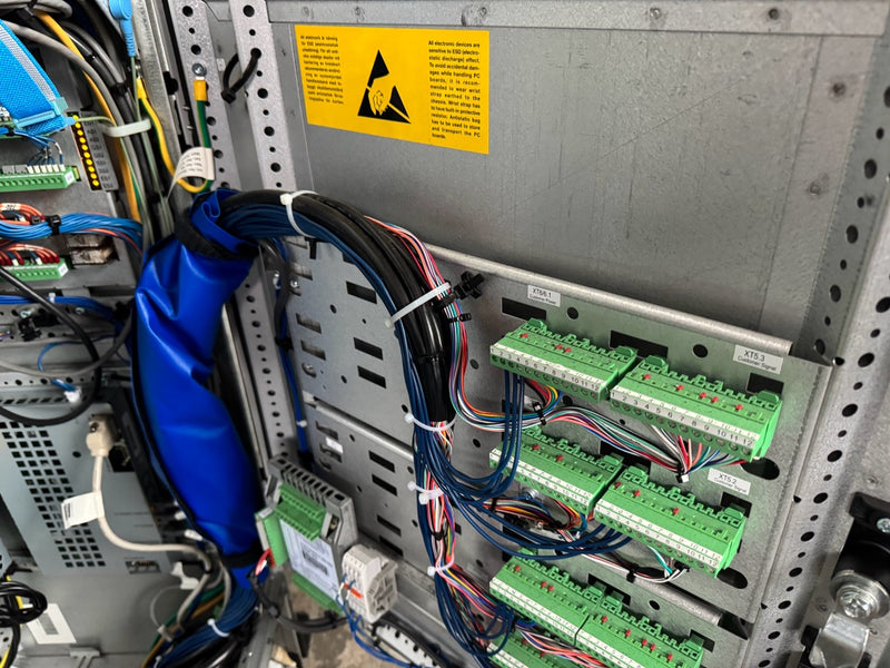 Robot ABB Robotics IRB 2600 20/1.65 IRC5 M2004 , Multimove 12 axes , 2 robots