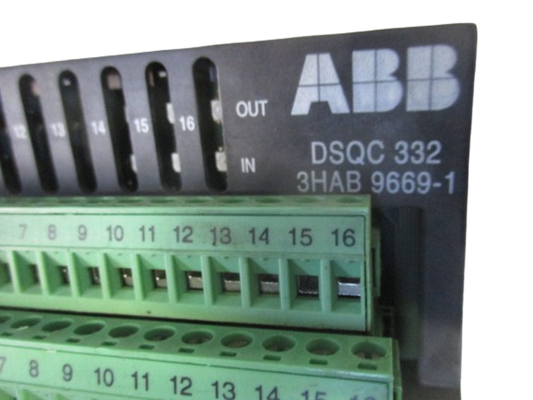 ABB Robotics DSQC 332 Digital I/O Modul 3HAB9669-1