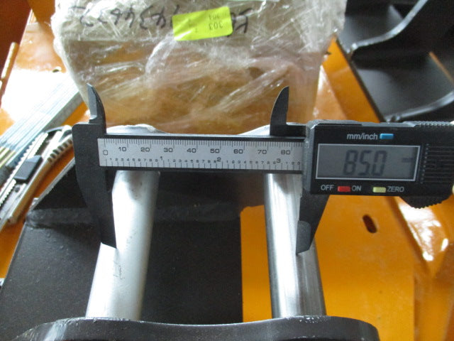 Kabine für Minibagger ca. 83cm x 100cm mit Scheibenwischer und zu öffnender Front