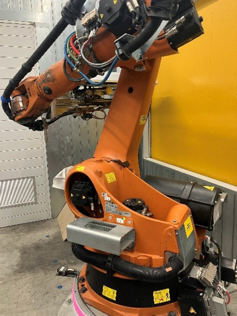 Roboter KUKA KR 240 L210-2 2000 Seriennummer 912870 Industrieroboter inklusive Schaltschrank 61246