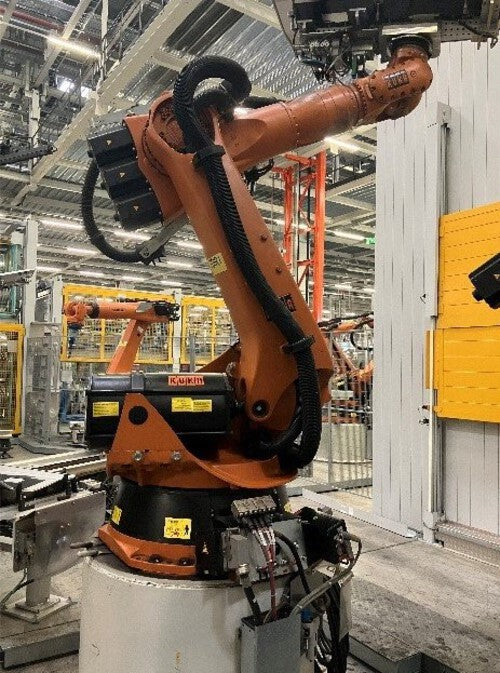 Roboter KUKA KR 240 L210-2 2000 Seriennummer 913923 Industrieroboter inklusive Schaltschrank 60255