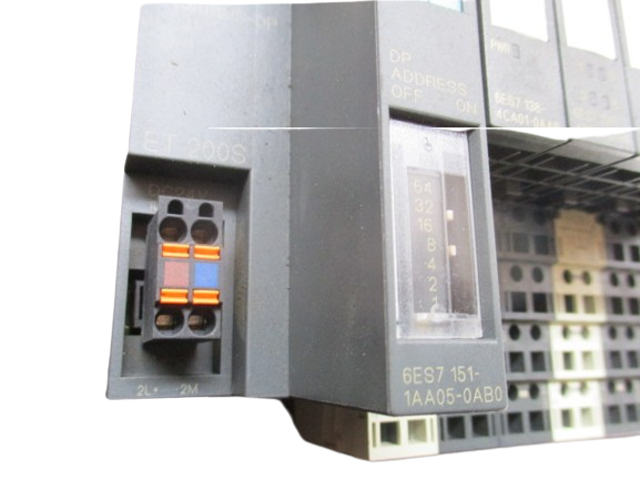 Siemens Profibus-DP ET200S IM 151-1 Standard 6ES7151-1AA05-0AB0 mit 6 Modulen 2 x PM-E 6ES7138-4CA01-0AA0,  2 x 6ES7131-4BD01-0AB0,  2 x 6ES7132-4BD02-0AA0