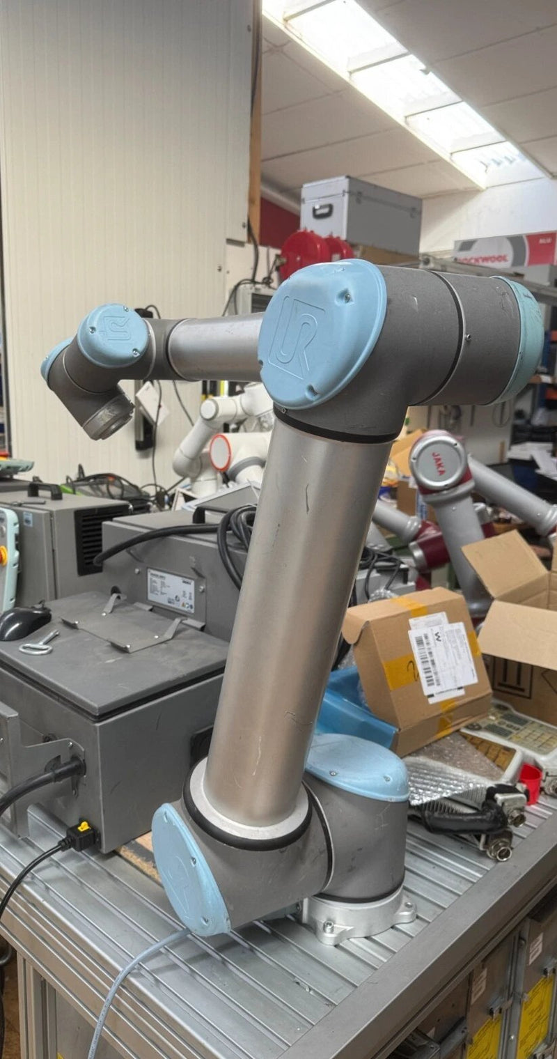 Roboter Cobot Universal Robots UR10 CB2 komplett