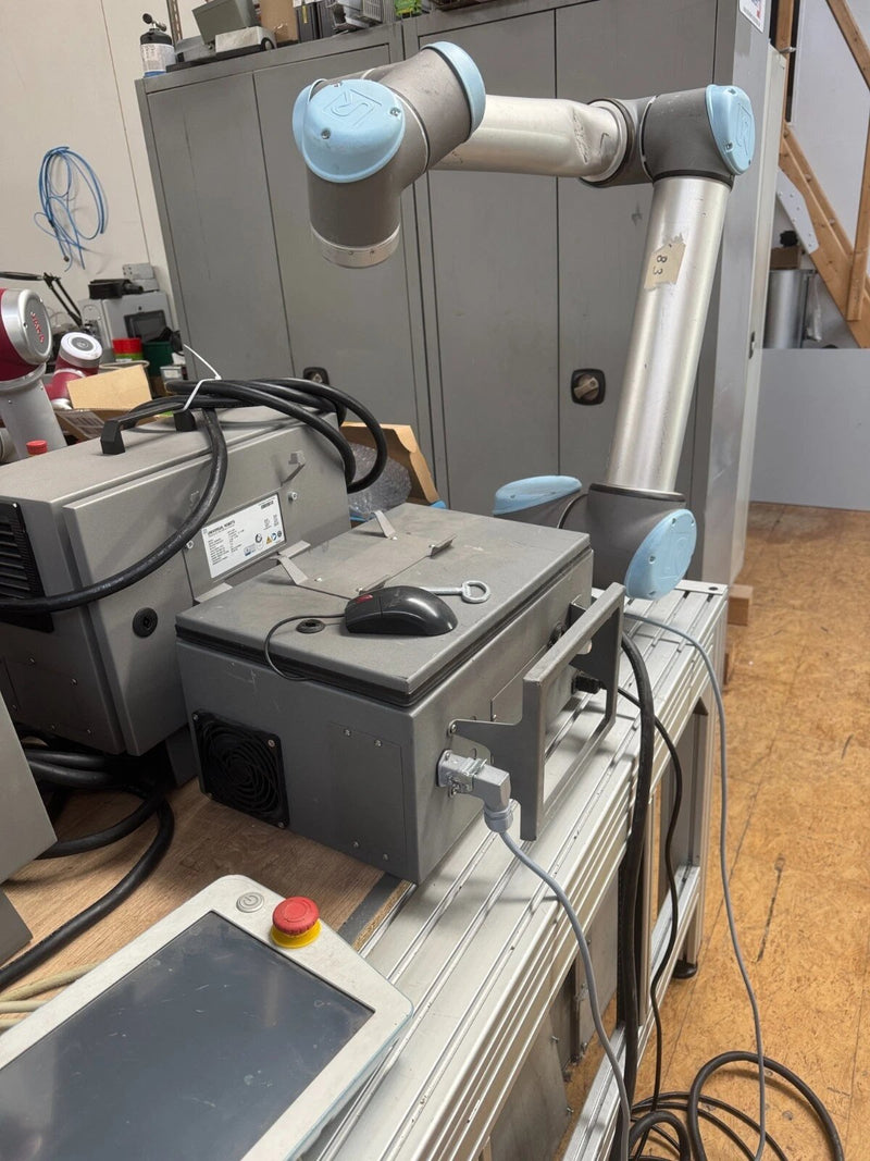 Roboter Cobot Universal Robots UR10 CB2 komplett