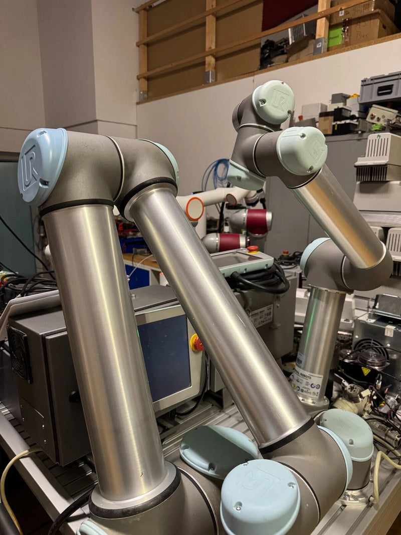 Roboter Cobot Universal Robots UR10 CB3.1
