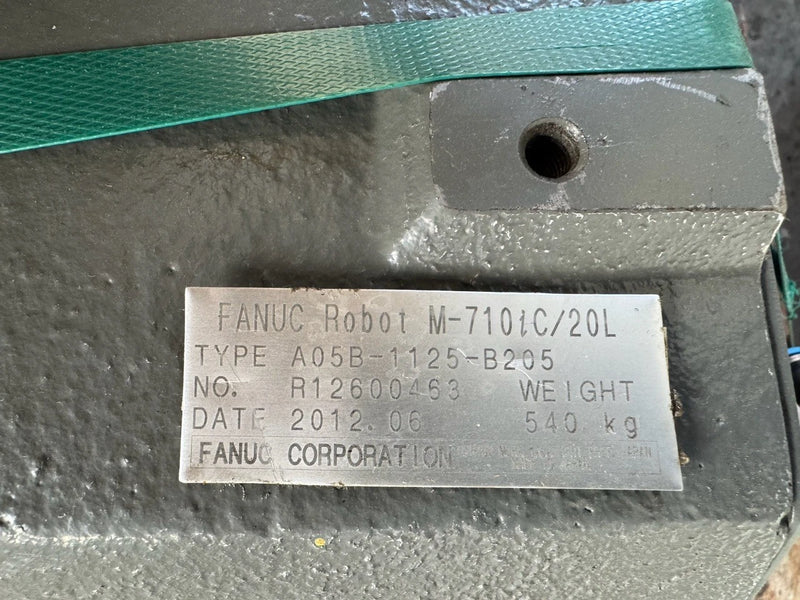 Roboter Fanuc M710iC/20L , R30iA komplett