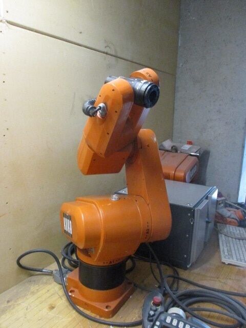 Roboter KUKA KR3 Steuerung: KRC3